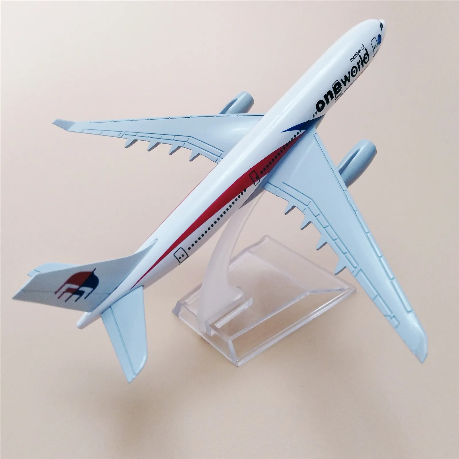16 см Air ONE WORLD Malaysia Airlines A330 Airbus 330 Модель самолета сплав металлический самолет литье