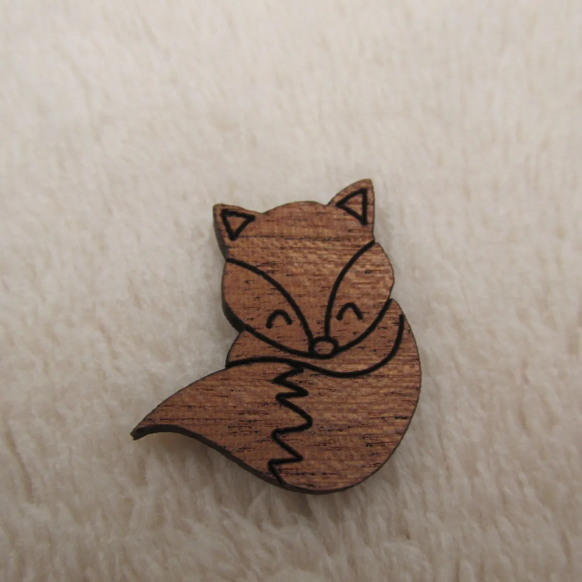 Лазерная гравировка незаконченного деревянного животного лиса шарм Ювелирная