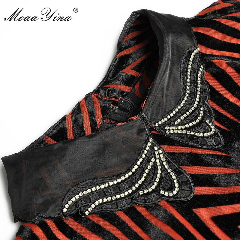 Платье женское весенне-осеннее с отложным воротником и рукавами-фонариками -