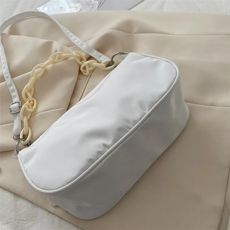 

Fashion Chain Women Baguette Handbags Small Shoulder Bags Simple Ladies Underarm Bag All-match Clutch Purse Girls Messenger Bag