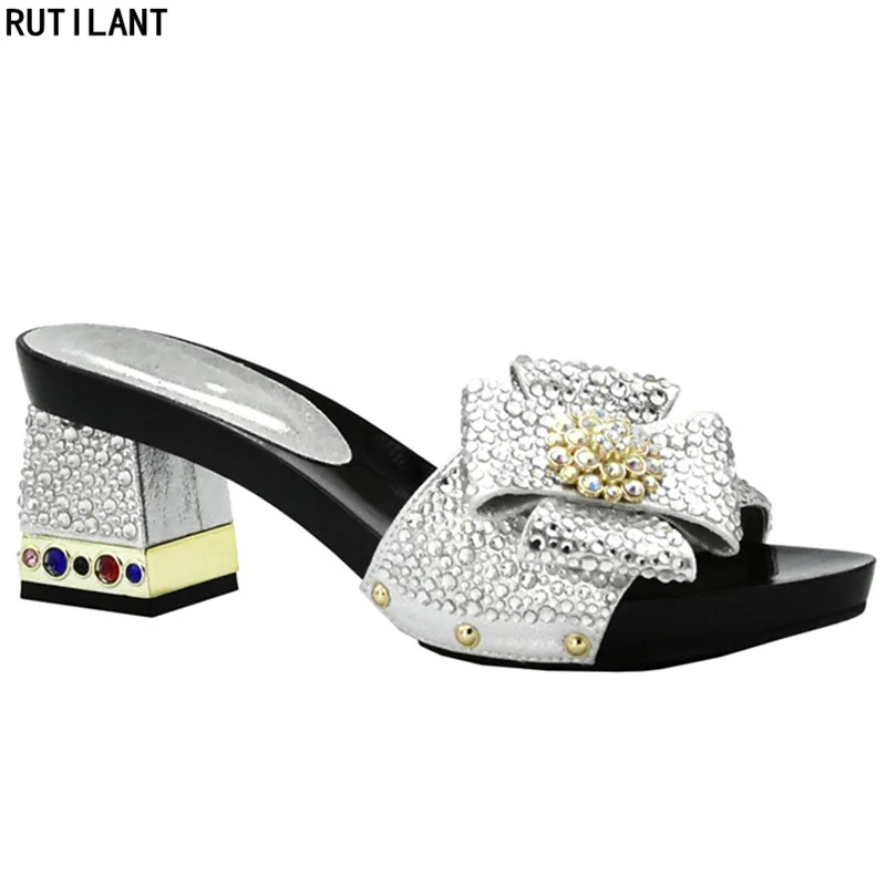 Новейшая модель Женская свадебная обувь в африканском стиле Высококачественная