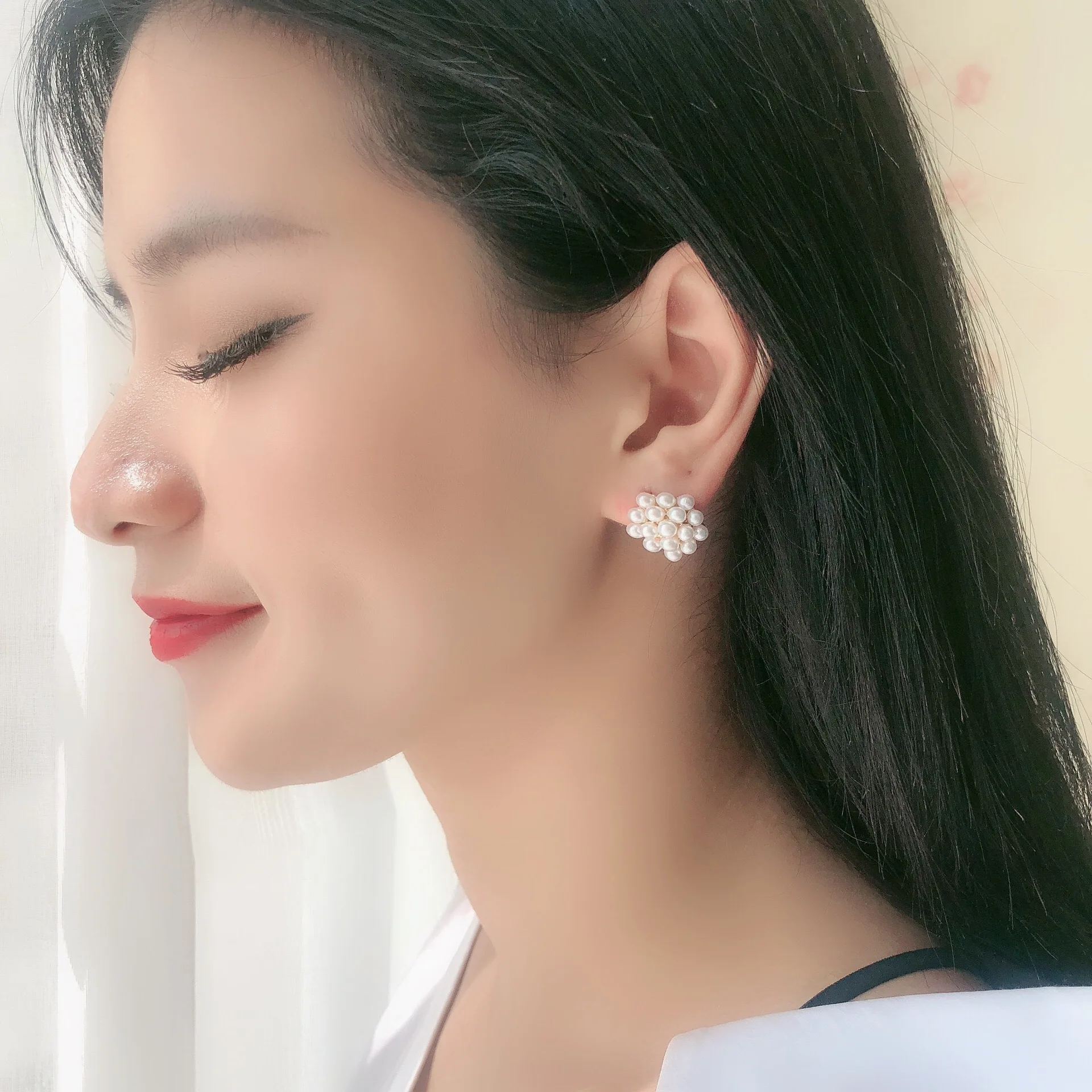 

2020 new pin personality small pearl earrings temperament simple wild earrings thin earrings wholesale