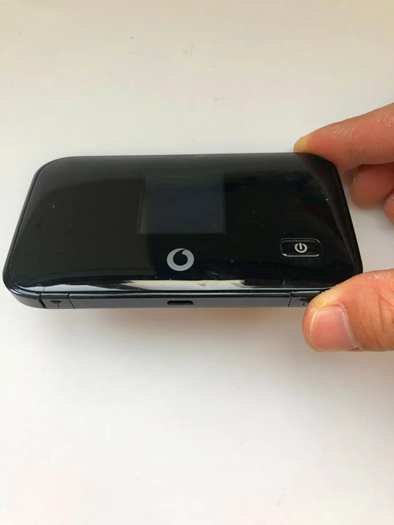 Бывшая в употреблении ZTE Vodafone R212 100 Мбит/с 4G LTE FDD MiFi точка доступа Мобильный Wi Fi