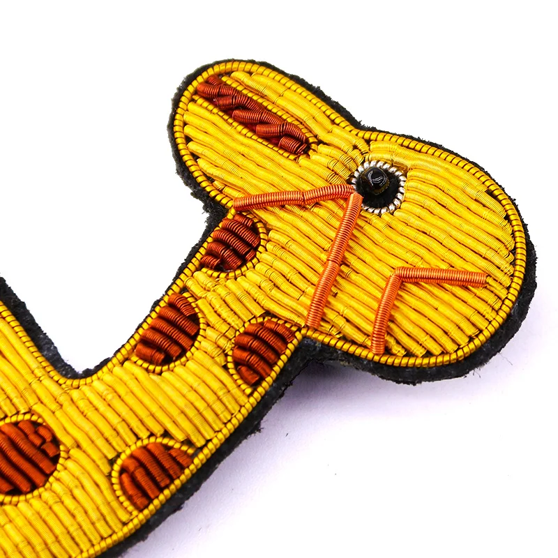 

Hand-embroidered cartoon unicorn deer brooch men and women accessories Indian silk badge coat cardigan brooch tide