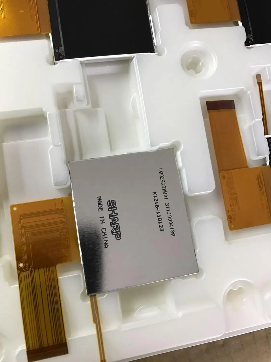 Оригинальный Новый 2 5 дюймовый WLED дисплей LQ025Q3DW01 со всем углом обзора 320(RGB)* 240 QVGA