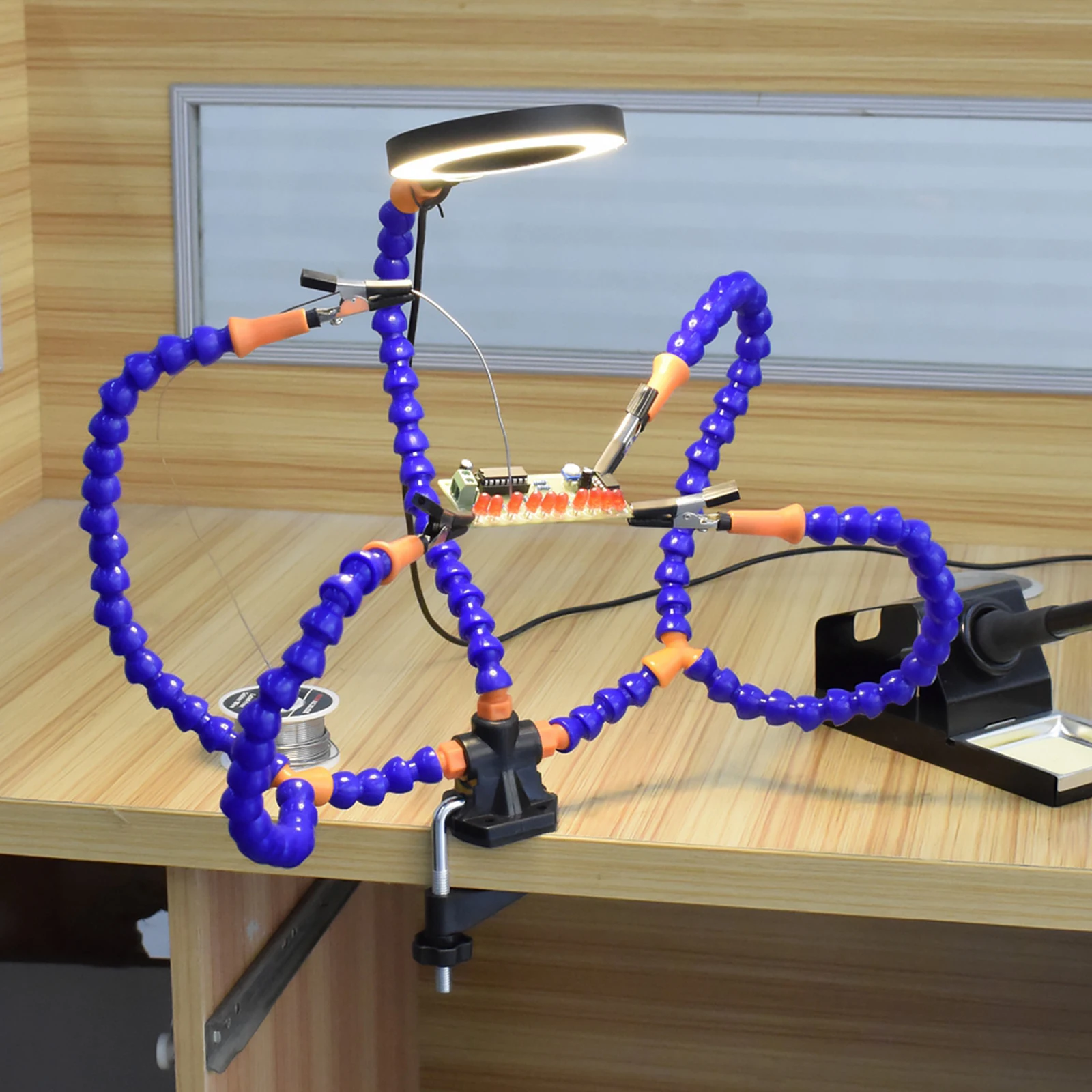 

Multi-function support solder third with hand magnifying glass and mini led