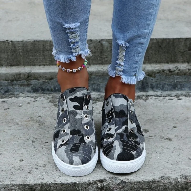 

Canvas Flat Shoes For Women Autumn Spring Camouflage Ladies Sneakers Casual Loafers Slip On Female Vulcanized Walking Shoes 2021