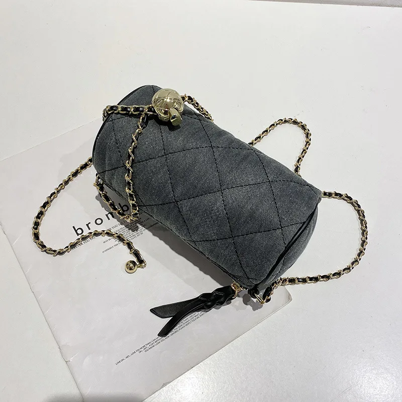 

Lingge chain bag fashion female lady shopping casual shoulder new female messenger bags Travel bucket Fashion Leather New C1488