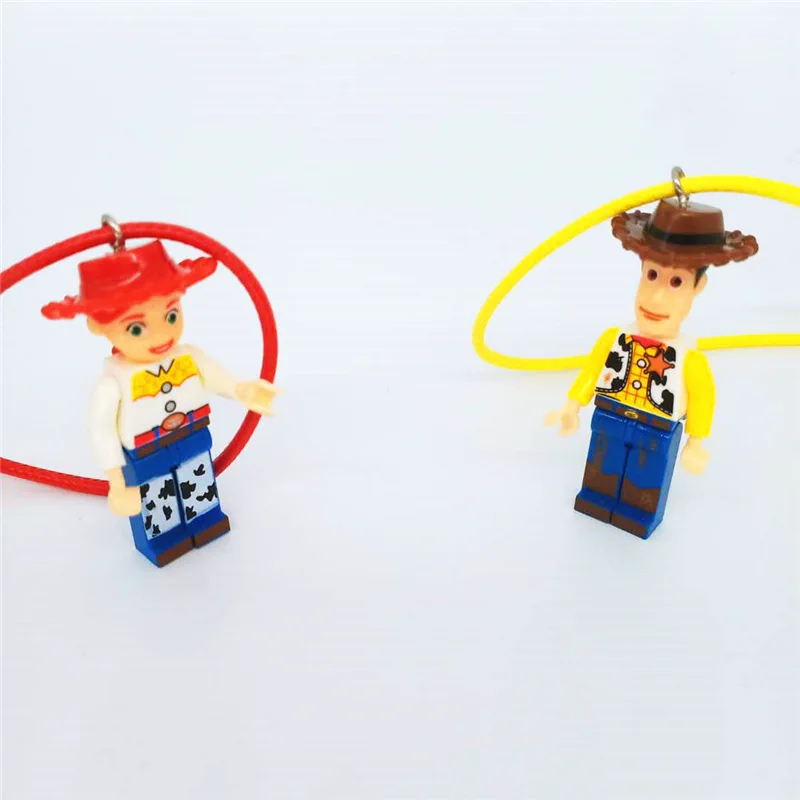 Ожерелье с подвеской в виде игрушечной фигурки супергероя летучей мыши капитана