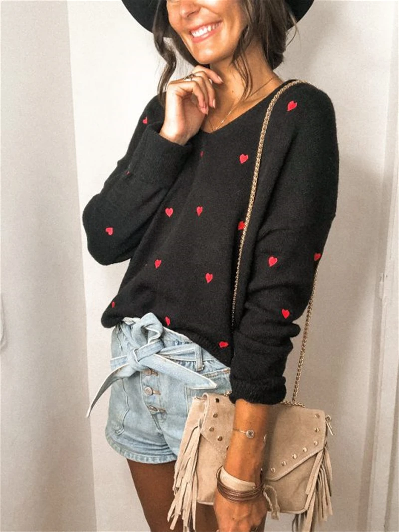 

V Neck Embroidery Heart Sweater Women Pullover Knitwear Korean Style Kawaii Jumper Winter Casual Sweaters Tops Sale