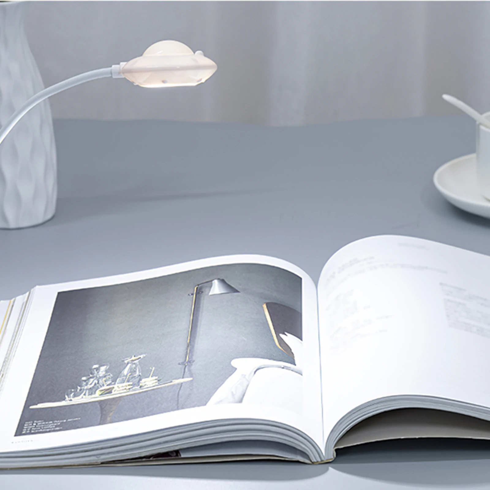 

Convenient USB LED Reading Light Bright Lamp Creative UFO Eye-care Flexible Night Light LED Laptop Lamp for Notebook Laptop