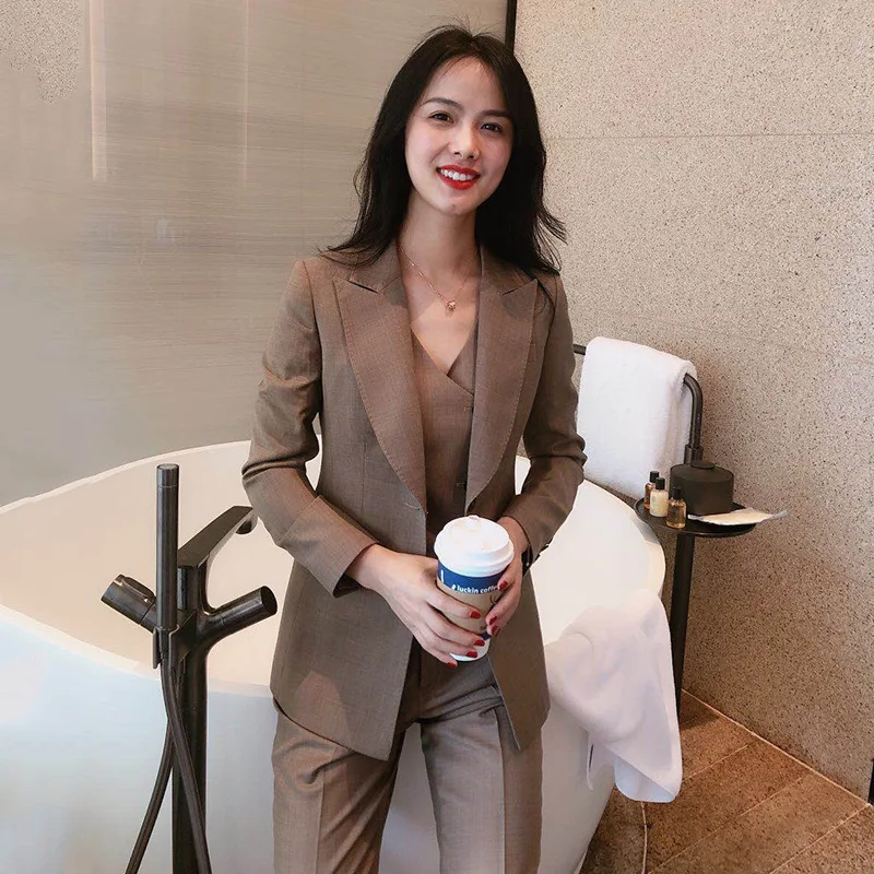 Новые весенние женские костюмы костюм со штанами темпераментный куртка вечерние