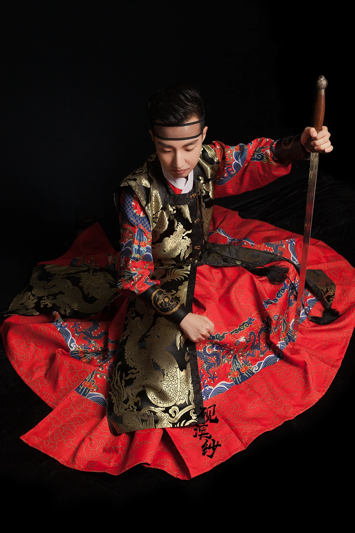 

Hanfu Vest Men Chinese Traditional Hanfu Gown Male Cosplay Costume Black/Red/Blue Hanfu Vest Gown For Men/Women Plus Size XL