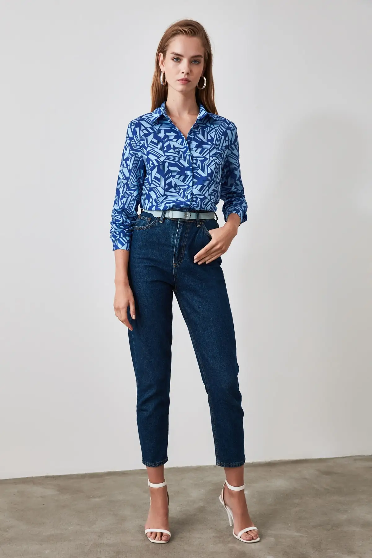 Trendyol Navy blue patterned blouse TOFAW19FG0122 | Женская одежда