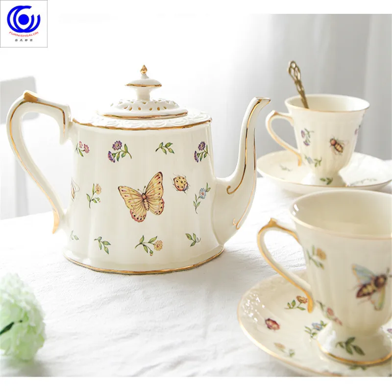 

French gold garden European ceramic gold-painted coffee cups and saucers Luxury retro flower teacups English afternoon tea set