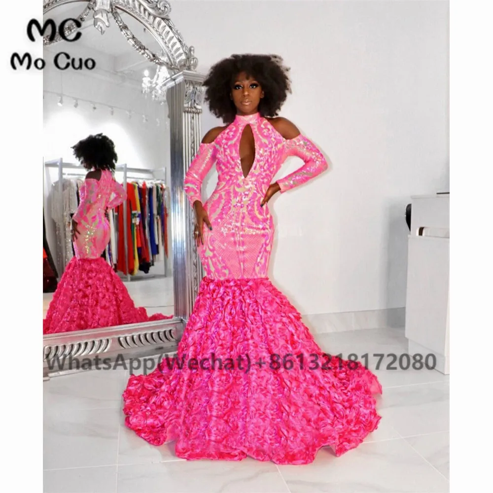 Женское вечернее платье русалка розовое с 3D розетками расшитое блестками