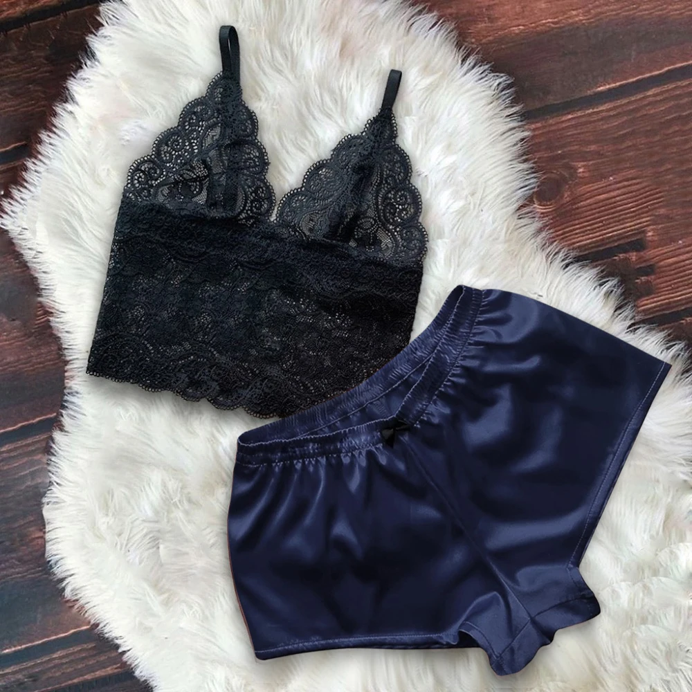 

Women Sleeveless Spaghetti Strap Pyjamas Satin Cami Top + Shorts Nightgown Warm Robe Set Sexy Lace Sleepwear Pajamas Set