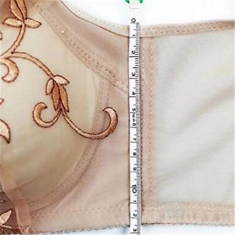 

Women Sexy Seamless Bra With Pads Push Up Bras Plus Size Underwear Vest Tops Wireless Padded Brassiere Sujetador Soutien-gorge