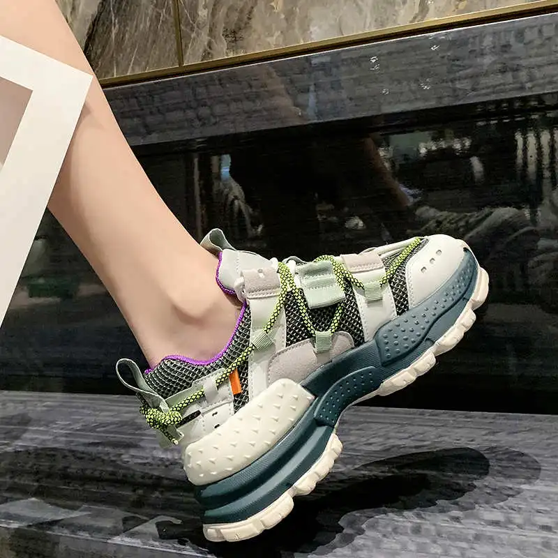 

2021 Women Sneakers Comfortable Slip Resistant Sport Shoes Lace Up Low Top Ladies Sneakers Thick Bottom Women's Sport Shoes 222G