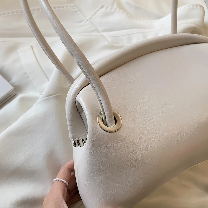

Western style niche design bag female summer 2021 new trend fashion shoulder bag wild popular retro armpit bag
