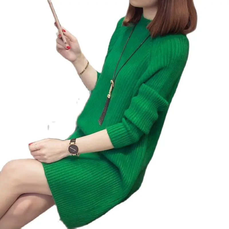 Свитер средней длины вязаный Однотонный свитер с воротником вставкой на плечах