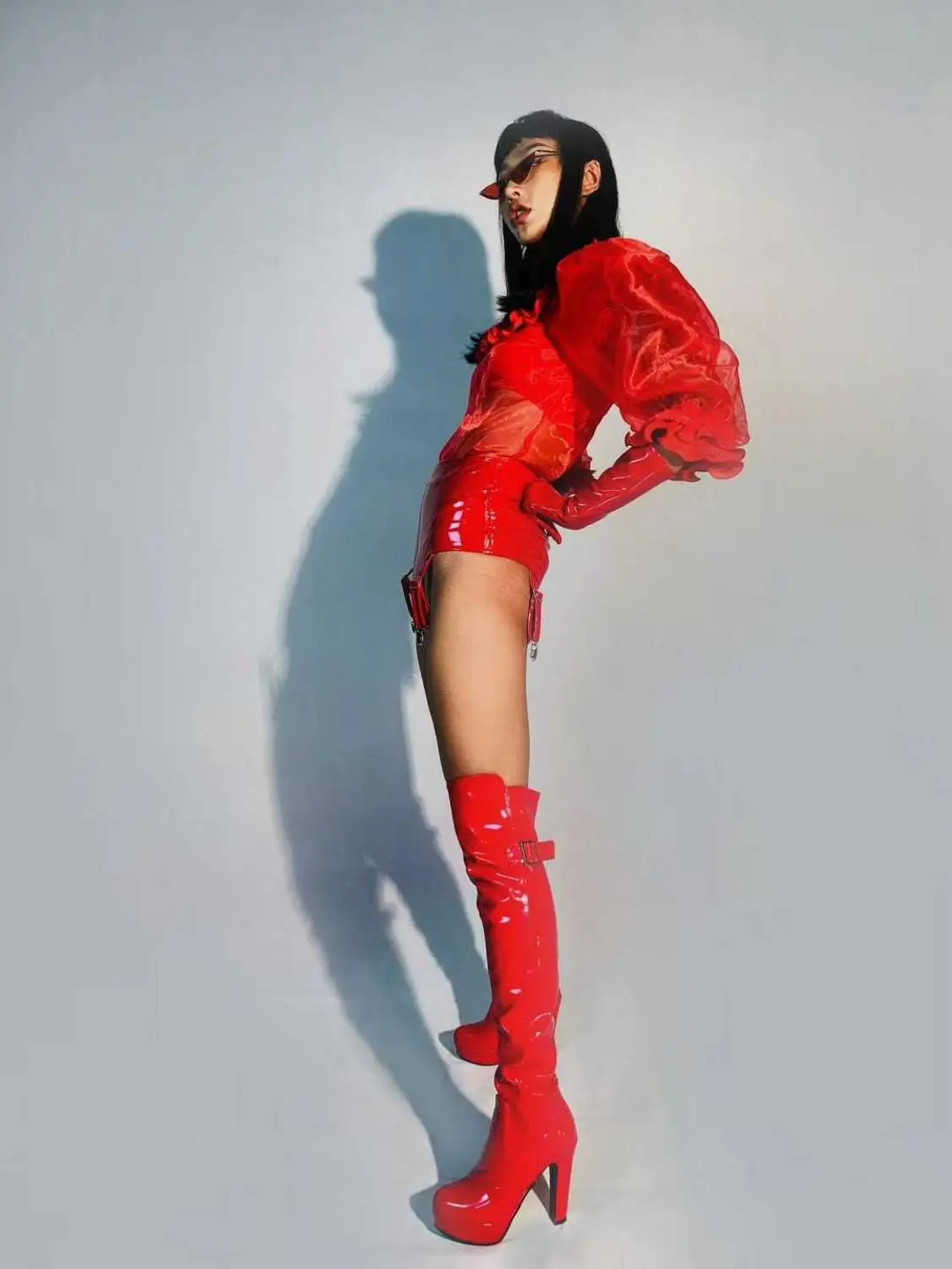 Женский костюм для выступления певицы и танцовщицы ночного клуба красные