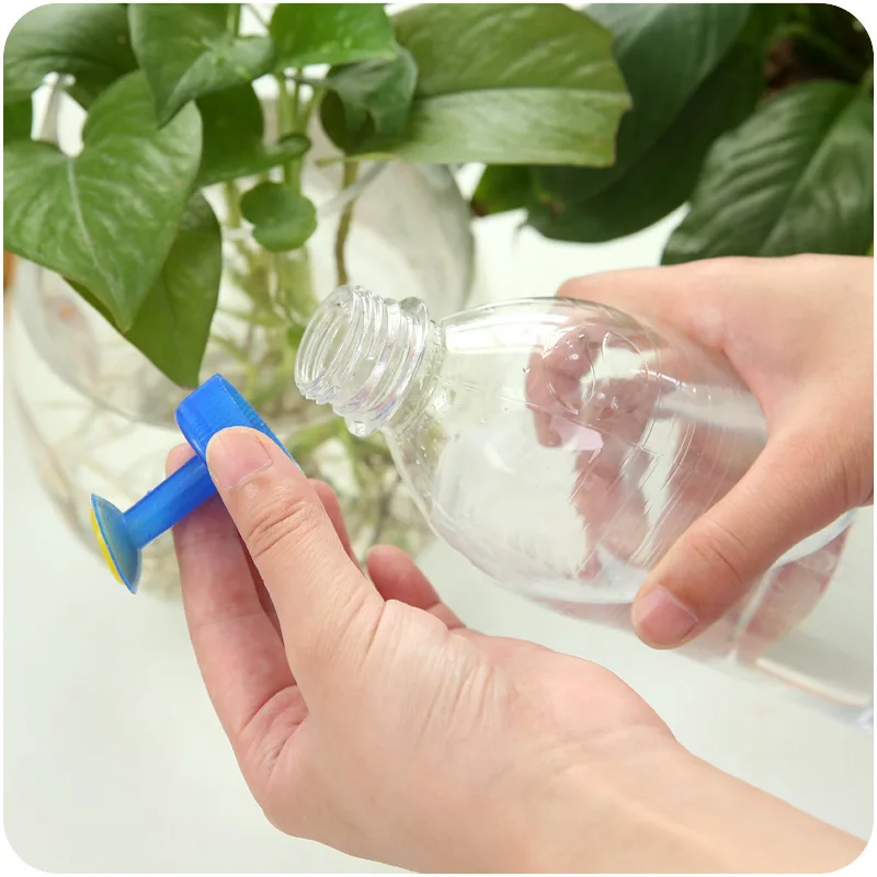 

1pc Plastic Sprinkler Nozzle For Flower Waterers Bottle Watering Sprinkler Portable Household Potted Plant Waterer Gardening
