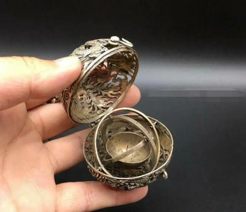 

Chinese Rare Antique Collectible Handwork Hollow Out Dragon Aromatherapy Ball