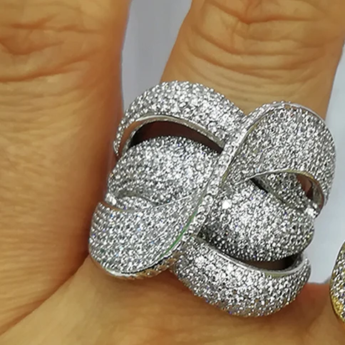 

Bride Talk New Fashion Trendy Style Women Finger Rings With Cubic Zircon Stone Micro Paved Surprise Gift For Women Jewelry Ring