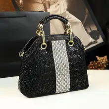 Luxury Shell Bag Crocodile Lace Diamond Handbag Leather Retro Evening Dress Banquet Personalized Fashion Mommy Womens Bag 2021