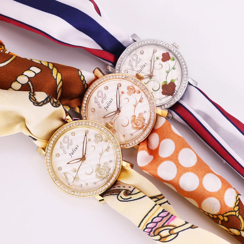 Женские кварцевые часы с цветком розы элегантные модные в клетку браслетом