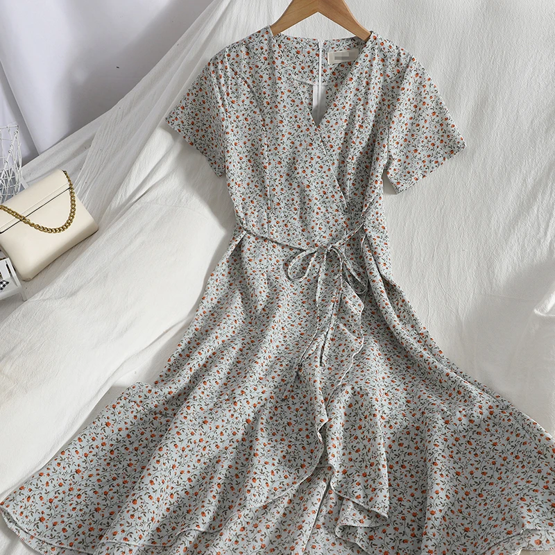 

Age-reducing Sweet Lace-up Irregular Ruffled Long Skirt Is Thin and Gentle Chiffon Spring and Summer Floral Dress
