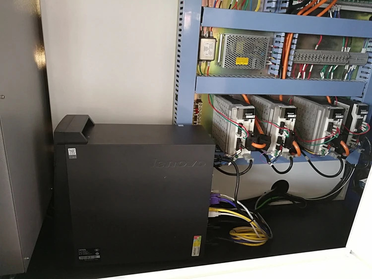 Рисунок 5 - Волоконный лазерный станок для