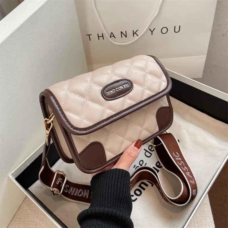 

Leather Shoulder Bag Women's Bag 2021 Winter New Rhombus Stitching Wide Shoulder Strap One Shoulder Messenger Small Square Bag