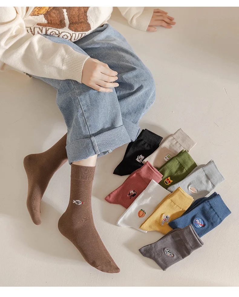 

Носки женские весенне-осенние тонкие чулки хлопковые носки осенне-зимние носки с вышивкой Ins Tide Мультяшные женские носки