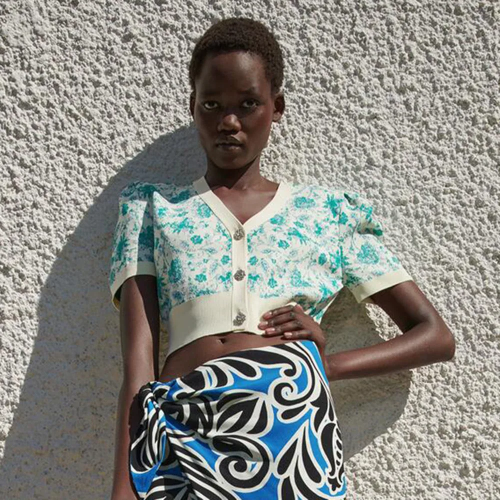 

Женский Укороченный кардиган ZA, корейский укороченный топ с цветочной вышивкой, V-образным вырезом и короткими рукавами в западном стиле, RA ...