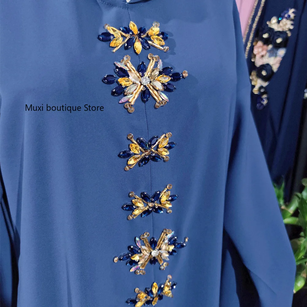 

Muslim hooded abaya Arab Middle East Dubai Turkey clothing fashion handmade diamond access hooded robe long sleeve women abaya
