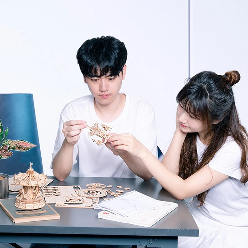 

3D Wooden Puzzle Games Assembly Model Kits Toys Hot Air Balloon Airship Unique Perpetual Calendar For Children new