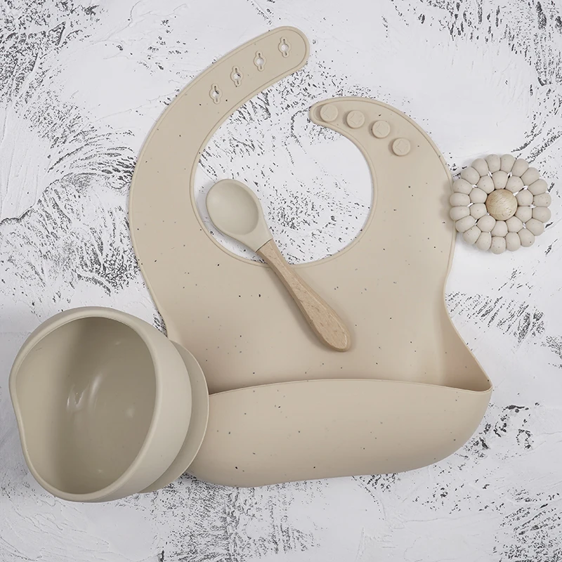 

Eco-friendly Collapsible Baby Bibs Anti-microbial Flowers Shaped Baby Teether BPA Free Colorful Silicone Chew Toy