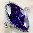 Кольцо женское с одним камнем, ярко-фиолетового цвета