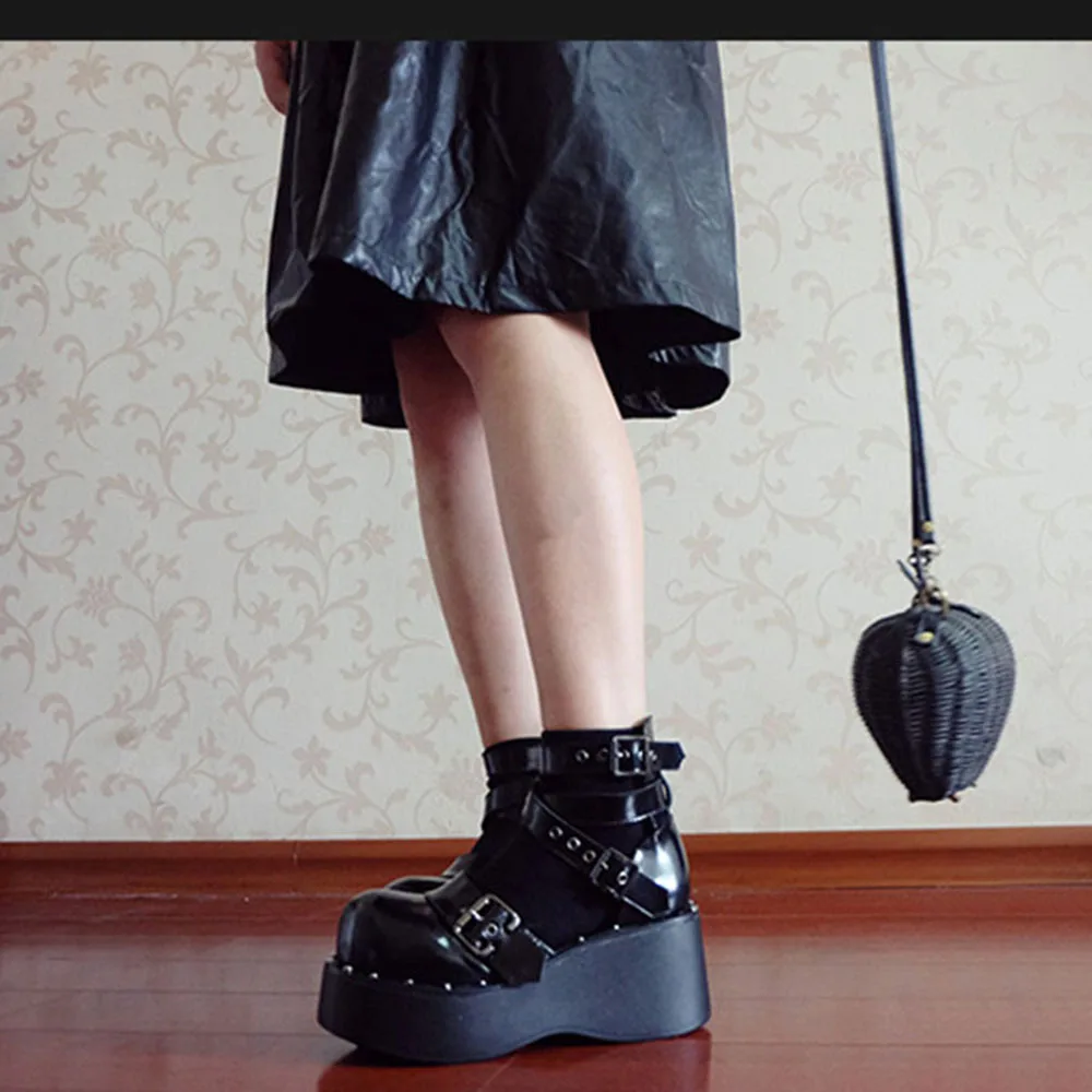 

Gothic Women Harajuku Muffin Big Toe Shoes Cross Band Wedge High Heeled Shoes Female Dark Hollow Lace Up Shoes 2020 Spring new