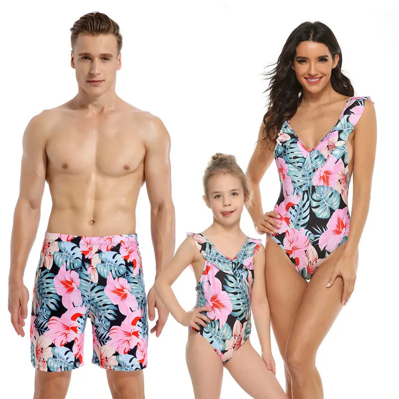 Летний купальный костюм для папы сына мамы и дочки Семейные купальные костюмы