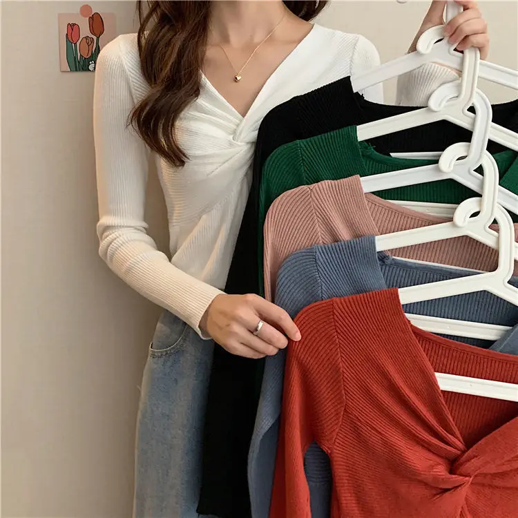 

2020 New Style for Autumn and Winter Bottoming Shirt V-neck Long Sleeve Tight Fit Pullover Knitting Shirt Sweater Top for Women