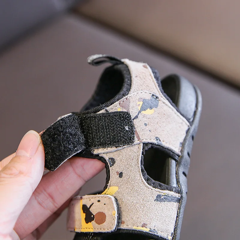 Сандалии для мальчиков модные босоножки на мягкой подошве Нескользящие