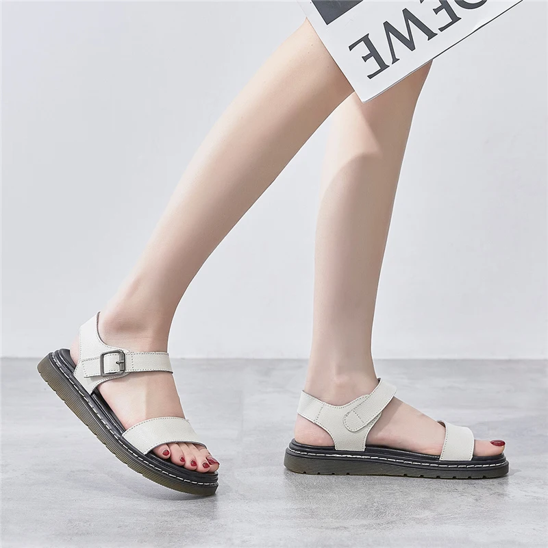 

2021 Women Sandals Flats Summer Leather Rome Retro Brand Casual Shoes