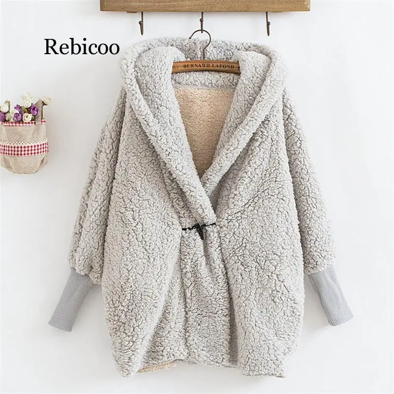 

Women Hooded Outwear Winter Fashion Design Women's Batwing Long Sleeve Loose Streetwear Lamb Wool Hooded Coat Jackets
