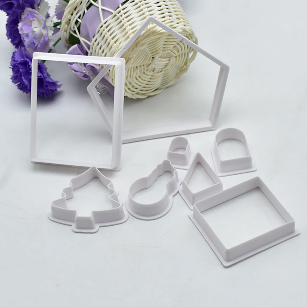 New 8pcs Plastic 3D Cookie Cutter Set Christmas Gingerbread House Fondant Mold DIY Biscuit Mold Baking Pastry Cake Cookie Tool