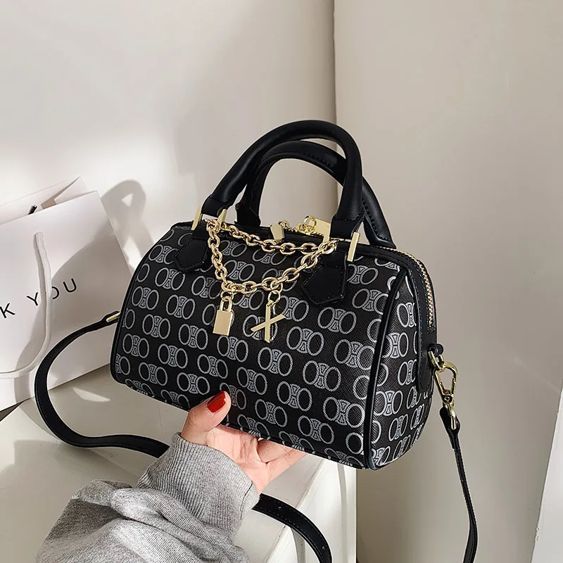 

VeryMe Luxury Designer Handbag For Women Fashion Vintage Shoulder Messenger Bag New All-Match Purse Crossbody Pack Sac Main Noir