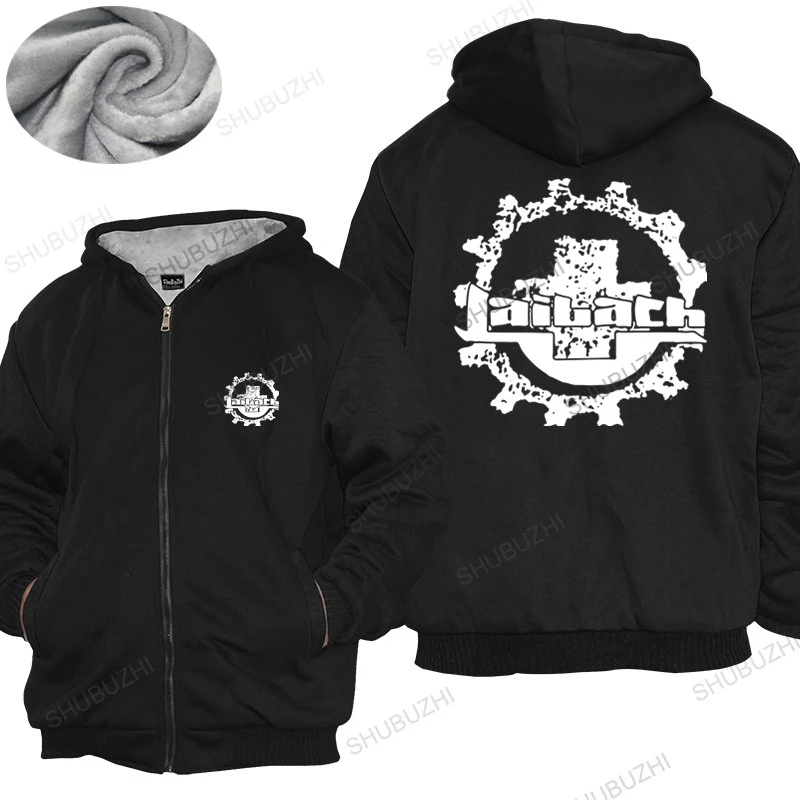 

Hoodies & Sweatshirts