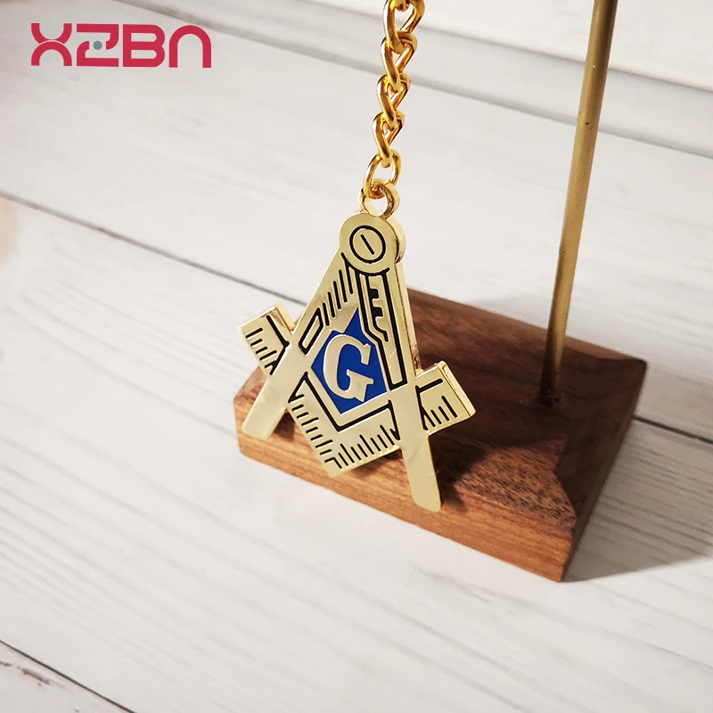 Брелок с подвеской в виде головы